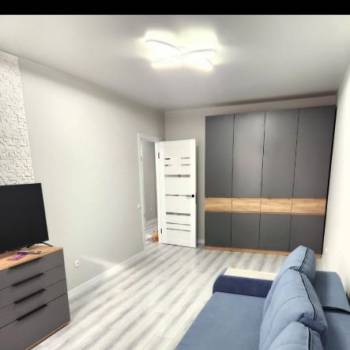Сдается 2-х комнатная квартира, 72 м²