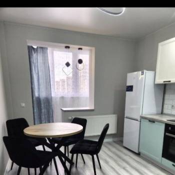 Сдается 2-х комнатная квартира, 72 м²