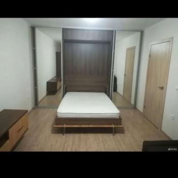 Сдается 1-комнатная квартира, 38 м²