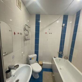 Сдается 1-комнатная квартира, 42 м²
