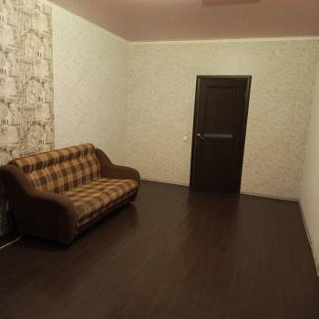 Сдается 2-х комнатная квартира, 77 м²