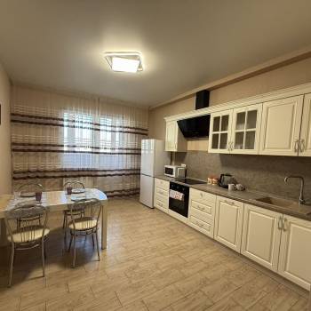 Сдается 2-х комнатная квартира, 78 м²