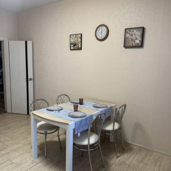 Сдается 2-х комнатная квартира, 78 м²