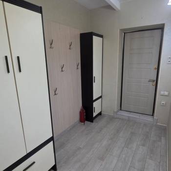 Сдается 2-х комнатная квартира, 121 м²