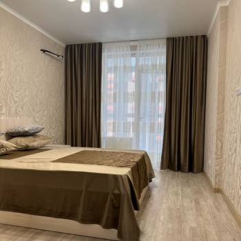 Сдается 2-х комнатная квартира, 65 м²
