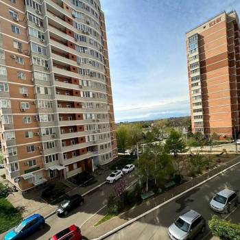 Продается 1-комнатная квартира, 45 м²
