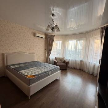 Сдается 1-комнатная квартира, 48,9 м²