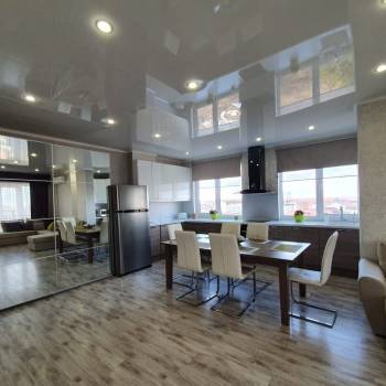 Продается 1-комнатная квартира, 66 м²