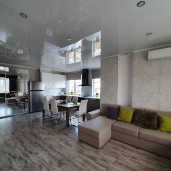 Продается 1-комнатная квартира, 66 м²