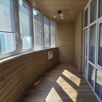 Сдается 1-комнатная квартира, 55 м²