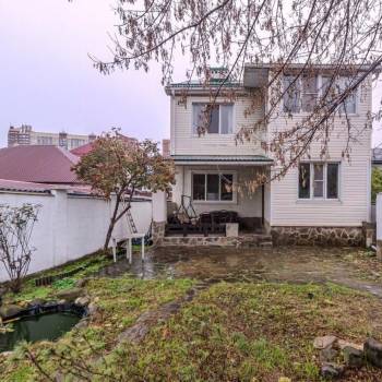 Продается Дом, 179,8 м²