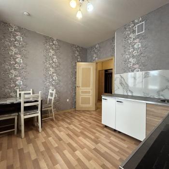 Продается 1-комнатная квартира, 36 м²