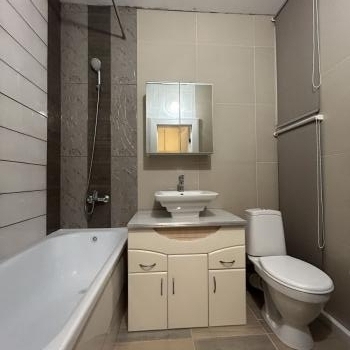 Продается 1-комнатная квартира, 36 м²