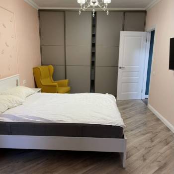 Сдается 2-х комнатная квартира, 91 м²