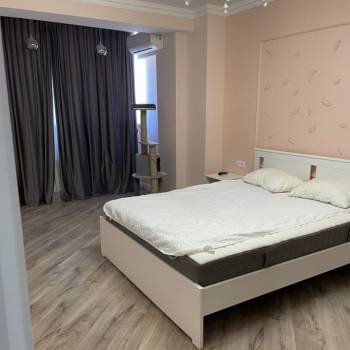 Сдается 2-х комнатная квартира, 91 м²