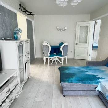 Сдается Многокомнатная квартира, 56 м²