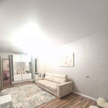 Сдается 1-комнатная квартира, 37 м²