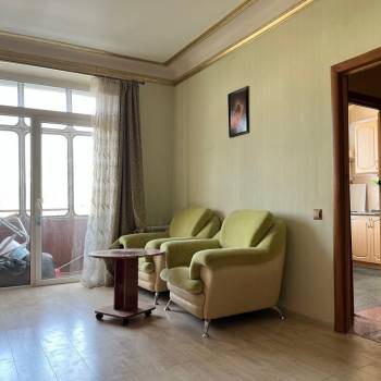 Продается 1-комнатная квартира, 37 м²