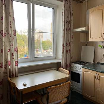 Продается 1-комнатная квартира, 37 м²