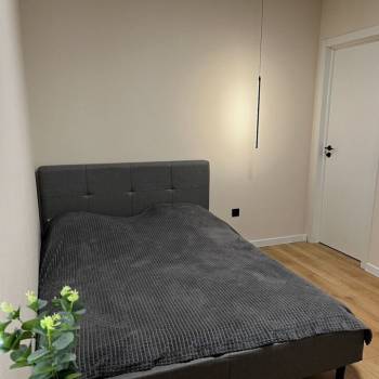 Продается 1-комнатная квартира, 43 м²