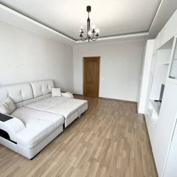 Сдается 1-комнатная квартира, 53,6 м²