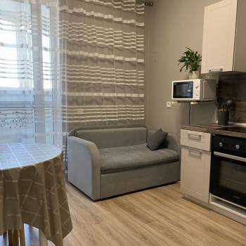 Продается 1-комнатная квартира, 37 м²