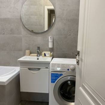 Продается 1-комнатная квартира, 37 м²