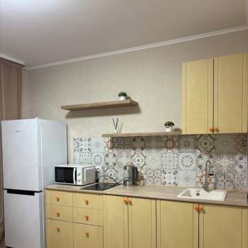 Сдается 1-комнатная квартира, 38 м²