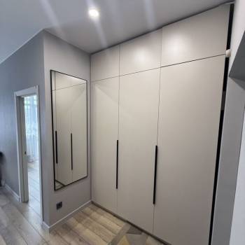 Продается 1-комнатная квартира, 38 м²