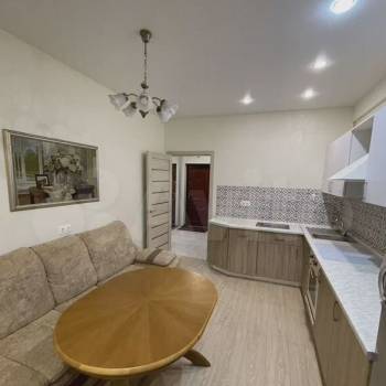 Продается 1-комнатная квартира, 42,6 м²