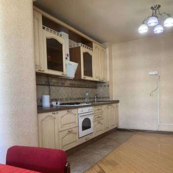 Сдается 2-х комнатная квартира, 85 м²