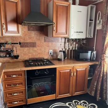 Продается 1-комнатная квартира, 42 м²