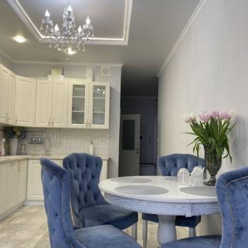 Продается 1-комнатная квартира, 55 м²