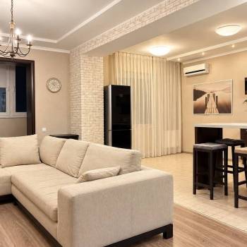 Сдается 2-х комнатная квартира, 74 м²