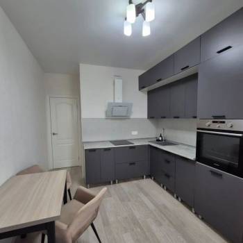Продается 1-комнатная квартира, 41 м²