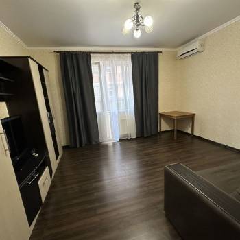 Сдается 1-комнатная квартира, 41 м²