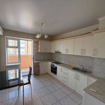 Сдается 2-х комнатная квартира, 68 м²