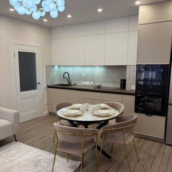 Сдается 2-х комнатная квартира, 70 м²