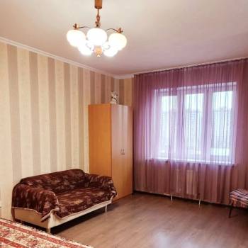 Сдается 1-комнатная квартира, 42 м²