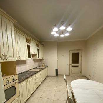 Продается 2-х комнатная квартира, 71,7 м²