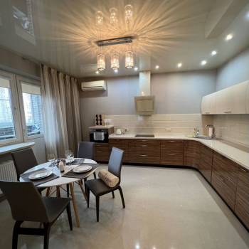 Сдается Многокомнатная квартира, 101 м²