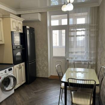 Сдается Многокомнатная квартира, 82 м²