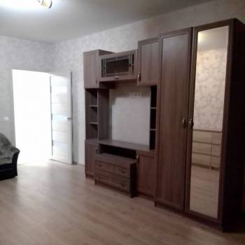 Сдается 1-комнатная квартира, 43 м²