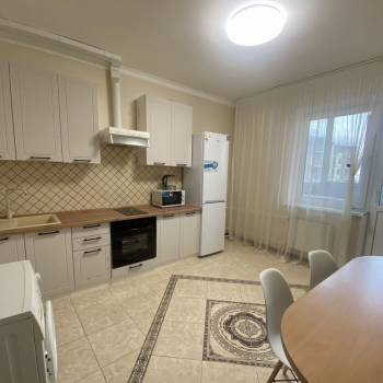 Продается 1-комнатная квартира, 50 м²