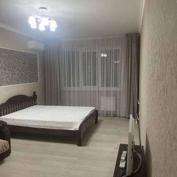 Продается 1-комнатная квартира, 50 м²