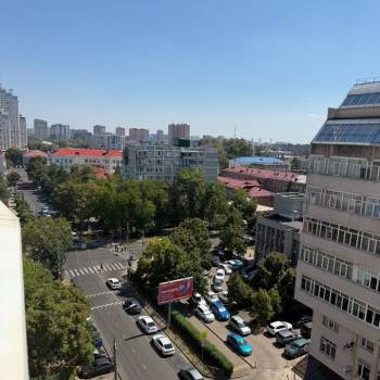 Продается 1-комнатная квартира, 49,4 м²