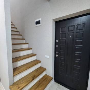 Продается 3-х комнатная квартира, 95 м²