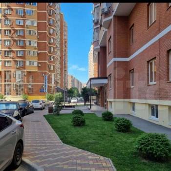 Продается 1-комнатная квартира, 42,7 м²