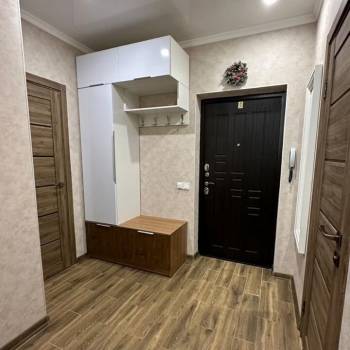 Продается 1-комнатная квартира, 42,7 м²