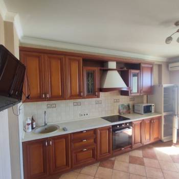 Сдается 2-х комнатная квартира, 92 м²